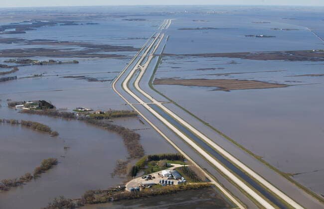 May 15, 2022, WINNIPEG, MB, CANADA: Some sections of Highway 75 south to the United States are closed as a result of Red River flooding south of Winnipeg, Sunday, May 15, 2022. WINNIPEG CANADA  - ZUMAc35_ 20220515_zaf_c35_055 Copyright: xJohnxWoodsx