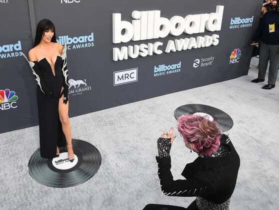 Entertainment Bilder des Tages May 15, 2022, Las Vegas, NV, USA: Megan Fox, Machine Gun Kelly attends the 2022 Billboard Music Awards at MGM Grand Garden Arena on May 15, 2022 in Las Vegas, Nevada. Las Vegas USA - ZUMAs181 20220515_zea_s181_070 Copyright: xImagespacex