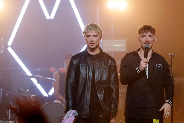 Musicians and web video producers Heiko Lochmann and Roman Lochmann with their band HE RO at their debut concert at Theater am Tanzbrunnen Cologne, 15 05 2022 NRW Germany Copyright: xChristophxHardtx