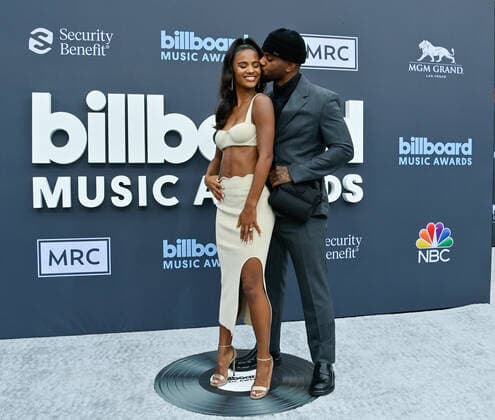 Kendra Bailey and Bryson Tiller attend the annual Billboard Music Awards held at the MGM Grand Garden Arena in Las Vegas, Nevada on May 15, 2022.  LAV202205150564 JIMxRUYMEN