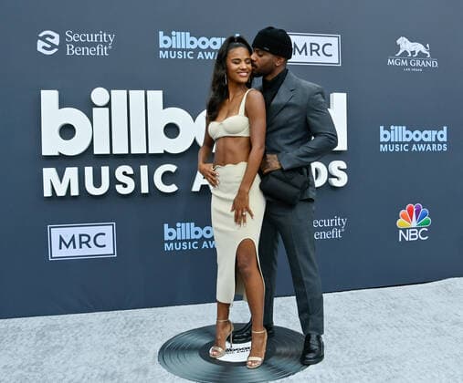 Kendra Bailey and Bryson Tiller attend the annual Billboard Music Awards held at the MGM Grand Garden Arena in Las Vegas, Nevada on May 15, 2022.  LAV202205150562 JIMxRUYMEN