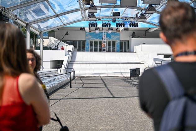 Festival de Cannes : derniers preparatifs a 24 heures de l ouverture. NEWS : Festival de Cannes : derniers preparatifs a 24 heures de l ouverture - 16 05 2022 LionelUrman Panoramic 