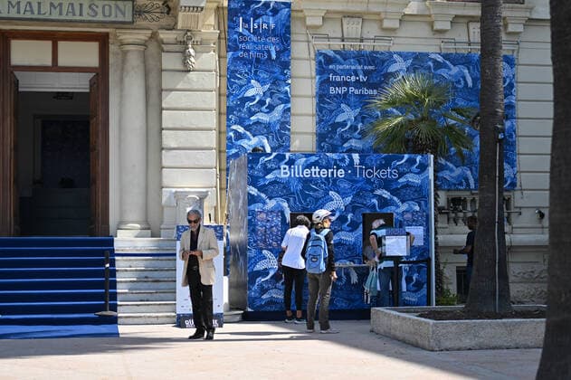 Festival de Cannes : derniers preparatifs a 24 heures de l ouverture. NEWS : Festival de Cannes : derniers preparatifs a 24 heures de l ouverture - 16 05 2022 LionelUrman Panoramic 