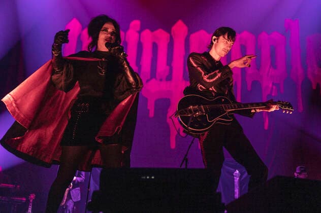Alexandra James and Zachary James from Twin Temple live at ZAG Arena Hannover, 15 05 2022 Foto:xC.xSpeidelx xFuturexImage