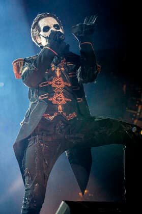 Tobias Forge of Ghost live at a concert of the Imperator Europe Tour at ZAG Arena Hannover, 15 05 2022 Foto:xC.xSpeidelx xFuturexImage