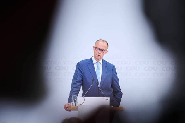 News Themen der Woche KW20 News Bilder des Tages Pressekonferenz von Friedrich Merz und Hendrik Wüst in Berlin Friedrich Merz (Parteivorsitzenden der CDU) während der gemeinsamen Pressekonferenz am 16.05.2022 im Konrad-Adenauer-Haus in Berlin. Berlin Konrad-Adenauer-Haus Berlin Deutschland *** Press conference of Friedrich Merz and Hendrik Wüst in Berlin Friedrich Merz party leader of the CDU during the joint press conference on 16 05 2022 at the Konrad Adenauer Haus in Berlin Berlin Konrad Adenauer Haus Berlin Germany
