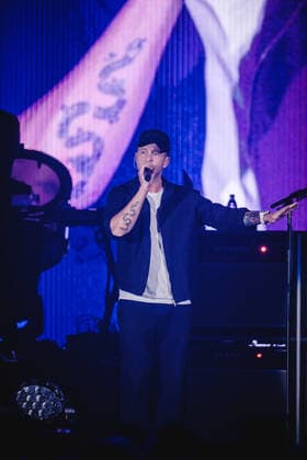 OneRepublic live in Z?rich, Switzerland Zurich, Switzerland. 16th, May 2022. The American band OneRepublic performs a live concert at Hallenstadion in Z?rich. Here singer and musician Ryan Tedder is seen live on stage. Z?rich Switzerland  Copyright: xGonzalesxPhoto TilmanxJentzschx