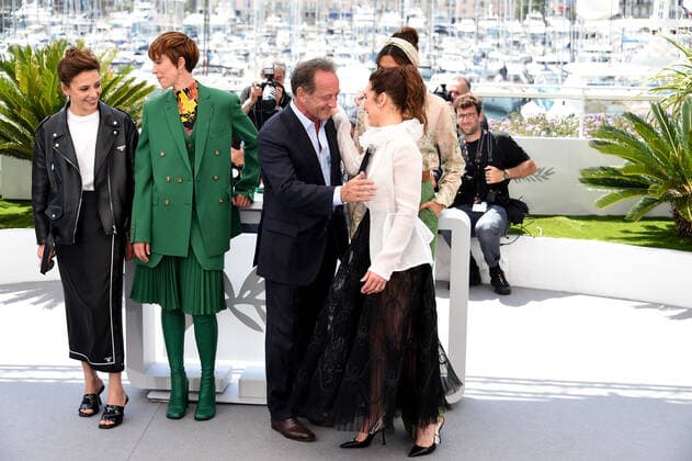 75th Cannes film festival 2022, Photocall Jury. Pictured: Vincent Lindon, Rebecca Hall, Jasmine Treincfa, Deepika Padukone, Noomi Rapace  Copyright: xAlbertoxTerenghi Cannesx2022x xix xVenezia2020x
