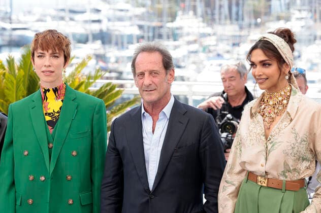 Rebecca Hall, Vincent Lindon and Deepika Padukone at the International Jury Photocall at the Festival de Cannes 2022 75 Cannes International Film Festival at the Palais des Festivals Cannes, 17 05 2022. Foto:xS.xGabschx xFuturexImage