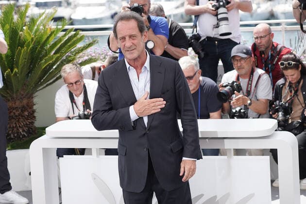 Vincent Lindon (PrÃ sident du 75eme Festival de Cannes) CELEBRITES : 75Ã me Festival de Cannes - Photocall du Jury - Cannes - 17 05 2022 NorbertScanella Panoramic 