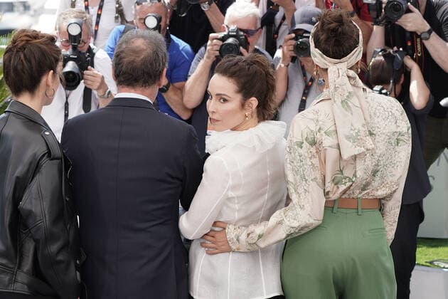 Noomi Rapace (Jury du 75eme Festival de Cannes) CELEBRITES : 75Ã me Festival de Cannes - Photocall du Jury - Cannes - 17 05 2022 NorbertScanella Panoramic 
