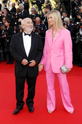 Gerard Jugnot with wife Patricia Campi at the Opening Ceremony with the premiere of the feature film Coupez Final Cut at the Festival de Cannes 2022 75 Cannes International Film Festival at the Palais des Festivals Cannes, 17 05 2022. Foto:xS.xGabschx xFuturexImage