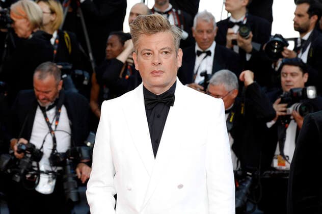 Benjamin Biolay at the Opening Ceremony with the premiere of the feature film Coupez Final Cut at the Festival de Cannes 2022 75 Cannes International Film Festival at the Palais des Festivals Cannes, 17 05 2022. Foto:xS.xGabschx xFuturexImage
