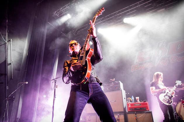 Eagles of Death Metal Oslo, Norway. 16th, May 2022. The American rock band Eagles of Death Metal performs a live concert at Sentrum Scene in Oslo. Here guitarist Josh Jove is seen live on stage. Oslo Norway Sentrum Scene  Copyright: xGonzalesxPhoto TerjexDokkenx
