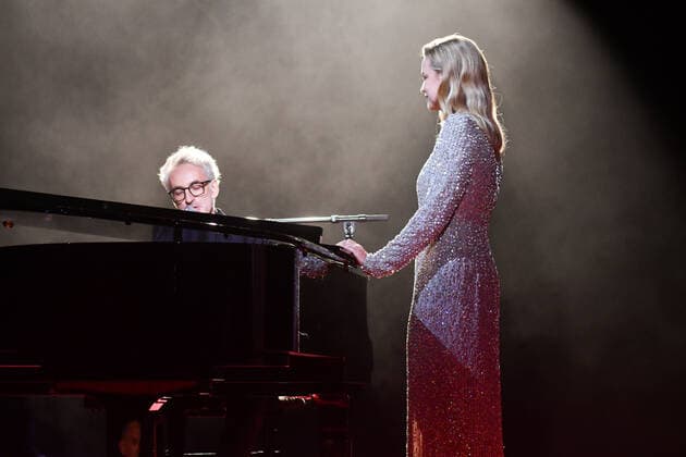 75eme Festival International du Film de Cannes. Ceremonie d ouverture. 75th International Cannes Film Festival. Opening ceremony 280250 2022-05-17 Cannes France Delerm, Vincent; Efira, Virginie  Copyright: xSergexArnalx xStarfacex STAR_280250_023