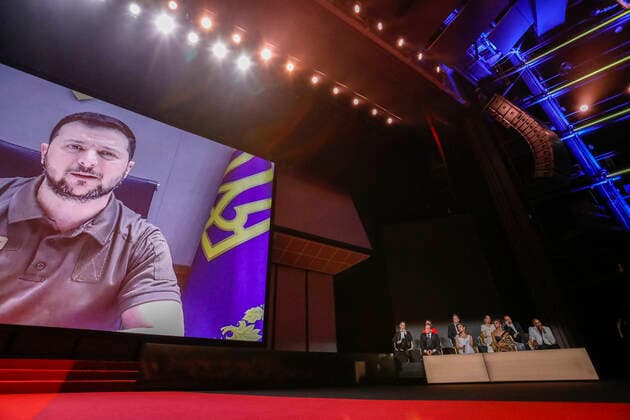 May 17, 2022, Cannes, France: Ukrainian president Wolodymyr Selenskyj on stage during the Opening Ceremony during the 75th Annual Cannes Film Festival at Palais des Festivals in Cannes, France, on 17 May 2022. Photo: Cannes France - ZUMAm179 20220517_zep_m179_102 Copyright: xAlecxMichaelx