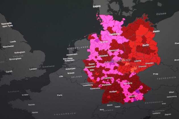 RKI dashboard, 7 day incidence is now 407.4 7 day incidence, RKI dashboard on a monitor on 18 05 2022 in Siegen Germany.