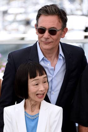 75th Cannes film festival 2022, Photocall ˜Coupez!™. Pictured: Michel Hazanavicius, Yoshiko Takehara  Copyright: xAlbertoxTerenghi Cannesx2022x xix xVenezia2020x