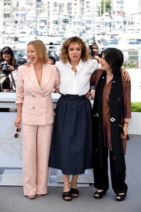75th Cannes film festival 2022, Photocall ˜Un Certain regard™ jury . Pictured: Valeria Golino, Johanna Kulig, Debra Granik  Copyright: xAlbertoxTerenghi Cannesx2022x xix xVenezia2020x