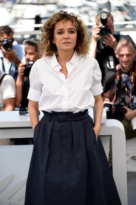 75th Cannes film festival 2022, Photocall ˜Un Certain regard™ jury . Pictured: Valeria Golino  Copyright: xAlbertoxTerenghi Cannesx2022x xix xVenezia2020x