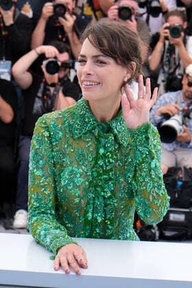 75eme Festival International du Film de Cannes. Photocall du film Coupez! 75th International Cannes Film Festival. Photocall with cast of Coupez! movie. 280293 2022-05-18 Cannes France Béjo, Bérenice  Copyright: xSergexArnalx xStarfacex STAR_280293_026