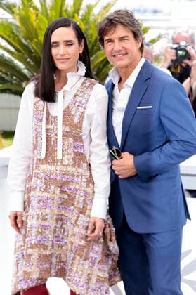 Jennifer Connelly and Tom Cruise at the photocall for the feature film Top Gun Maverick at the Festival de Cannes 2022 75 Cannes International Film Festival at the Palais des Festivals Cannes, 18 05 2022. Foto:xS.xGabschx xFuturexImage