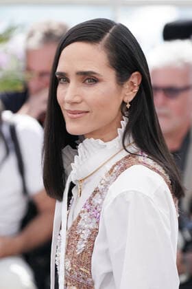 Jennifer Connelly CELEBRITES : 75Ã me Festival de Cannes - Photocall du film Â« Maverick Â» - 18 05 2022 NorbertScanella Panoramic 