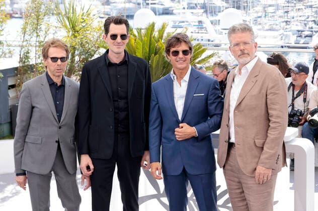 Jerry Bruckheimer, Joseph Kosinski, Tom Cruise and Christopher McQuarrie at the photocall for the feature film Top Gun Maverick at the Festival de Cannes 2022 75 Cannes International Film Festival at the Palais des Festivals Cannes, 18 05 2022. Foto:xS.xGabschx xFuturexImage