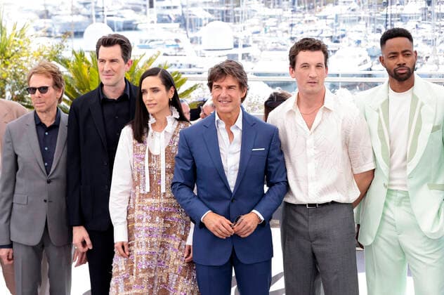 Jerry Bruckheimer, Joseph Kosinski, Jennifer Connelly, Tom Cruise, Miles Teller and Jay Ellis at the photocall for the feature film Top Gun Maverick at the Festival de Cannes 2022 75 Cannes International Film Festival at the Palais des Festivals Cannes, 18 05 2022. Foto:xS.xGabschx xFuturexImage