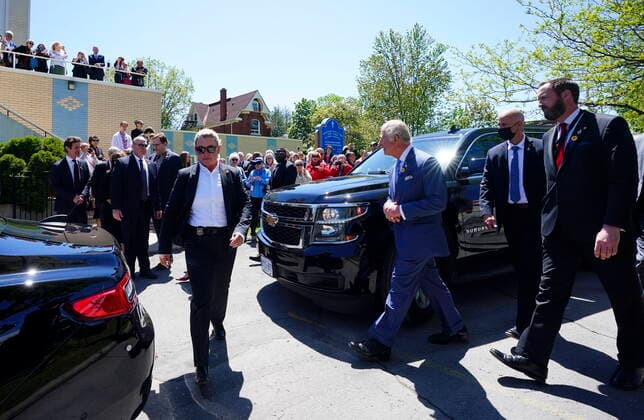May 18, 2022, Ottawa, Ontario, Canada: Prince Charles and Camilla, Duchess of Cornwall, visit the Ukrainian Orthodox Cathedral Assumption of the Blessed Virgin in Ottawa, while on their 2022 Royal Tour to Canada on Wednesday May 18, 2022. Ottawa Canada  - ZUMAc35_ 20220518_zaf_c35_035 Copyright: xSeanxKilpatrickx