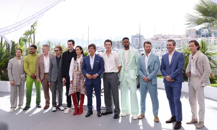 (220518) -- CANNES, May 18, 2022 -- Cast members pose during a photocall for the film Top Gun : Maverick at the 75th Cannes Film Festival in Cannes, southern France, on May 18, 2022. ) FRANCE-CANNES-FILM FESTIVAL-PHOTOCALL GaoxJing 