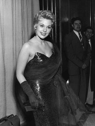 Kim Novak, 26th Academy Awards -1954. File Reference 34145-803THA  Copyright: xCPCx 34145-803THA