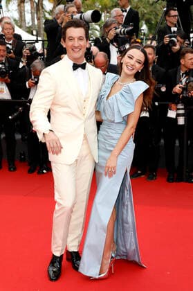 Miles Teller with wife Keleigh Sperry at the premiere of the feature film Top Gun Maverick at the Festival de Cannes 2022 75 Cannes International Film Festival at the Palais des Festivals Cannes, 18 05 2022. Foto:xS.xGabschx xFuturexImage