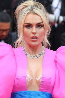 75th Cannes Film Festival 2022, red carpet Top Gun: Maverick Pictured: Tallia Storm  Copyright: xManuelexMangiarottix xipa-agencyx xVeneziax2020x