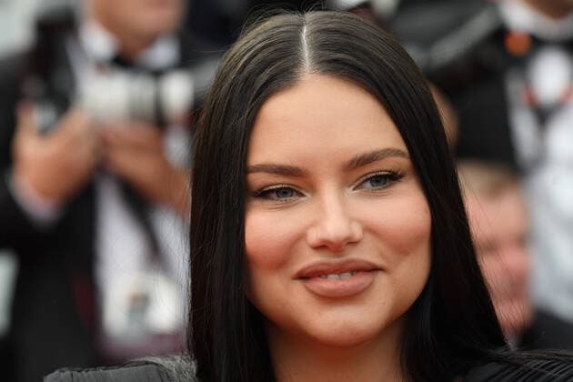 75th Cannes Film Festival 2022, red carpet Top Gun: Maverick Pictured: Adriana Lima  Copyright: xManuelexMangiarottix xipa-agencyx xVeneziax2020x