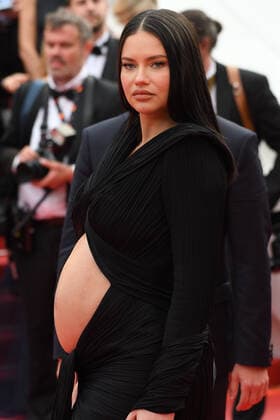 75th Cannes Film Festival 2022, red carpet Top Gun: Maverick Pictured: Adriana Lima  Copyright: xManuelexMangiarottix xipa-agencyx xVeneziax2020x
