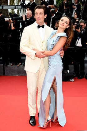 Cannes 2022 - 75Â° Festival Internazionale del cinema, Prima Serata, Red Carpet del film Top Gun: Maverick. Nella foto Miles Teller e la fidanzata Keleigh Sperry  Copyright: xAlbertoxTerenghix xipa-agency.nex xVenezia2020x