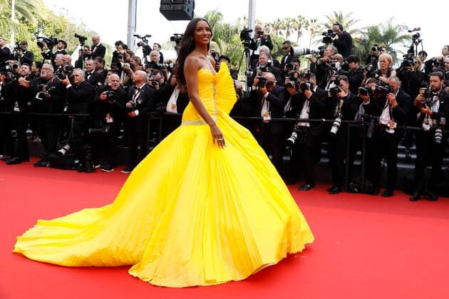 May 18, 2022, Cannes, France: Jasmine Tookes attends the premiere of Top Gun: Maverick during the 75th Annual Cannes Film Festival at Palais des Festivals in Cannes, France, on 18 May 2022. Photo: Cannes France - ZUMAm179 20220518_zep_m179_094 Copyright: xAlecxMichaelx