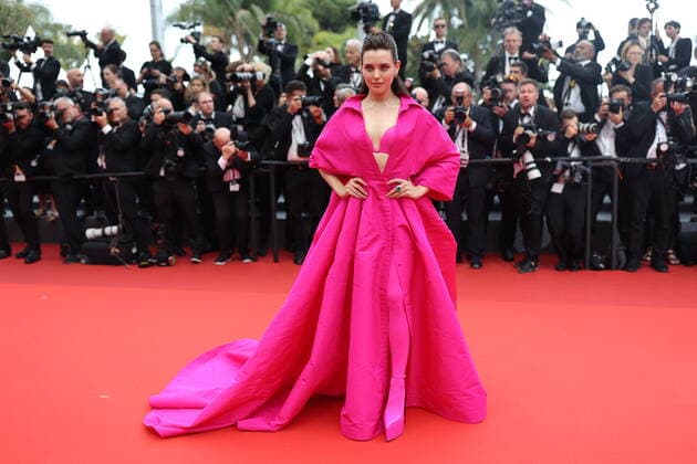 75eme Festival International du Film de Cannes. Montée des marches du film d?ouverture «Top Gun: Maverick». 75th International Cannes Film Festival. Opening with Red carpet of « Top Gun: Maverick» movie. 280309 0000-00-00 Cannes France  Copyright: xTerencexBaelenx STAR_280309_095