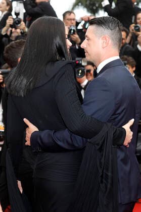Adriana Lima with life partner Andre Lemmers at the premiere of the feature film Top Gun Maverick at the Festival de Cannes 2022 75 Cannes International Film Festival at the Palais des Festivals Cannes, 18 05 2022. Foto:xD.xBedrosianx xFuturexImage