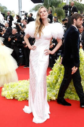 Toni Garrn at the premiere of the feature film Top Gun Maverick at the Festival de Cannes 2022 75 Cannes International Film Festival at the Palais des Festivals Cannes, 18 05 2022. Foto:xD.xBedrosianx xFuturexImage
