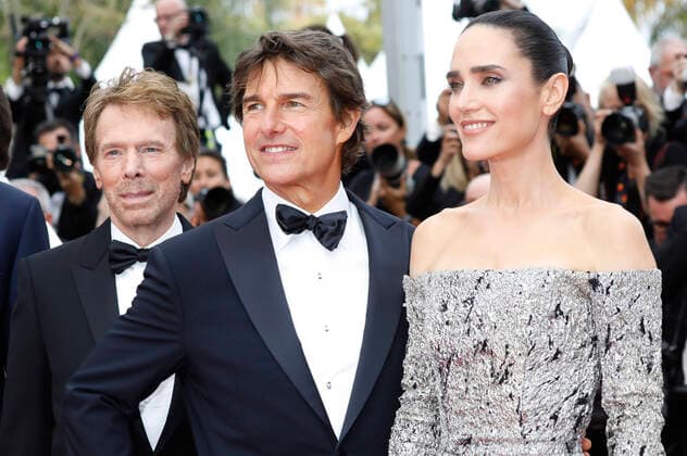 Jerry Bruckheimer, Tom Cruise and Jennifer Connelly at the premiere of the feature film Top Gun Maverick at the Festival de Cannes 2022 75 Cannes International Film Festival at the Palais des Festivals Cannes, 18 05 2022. Foto:xD.xBedrosianx xFuturexImage