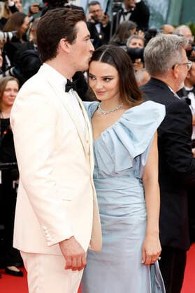 Miles Teller with wife Keleigh Sperry at the premiere of the feature film Top Gun Maverick at the Festival de Cannes 2022 75 Cannes International Film Festival at the Palais des Festivals Cannes, 18 05 2022. Foto:xD.xBedrosianx xFuturexImage