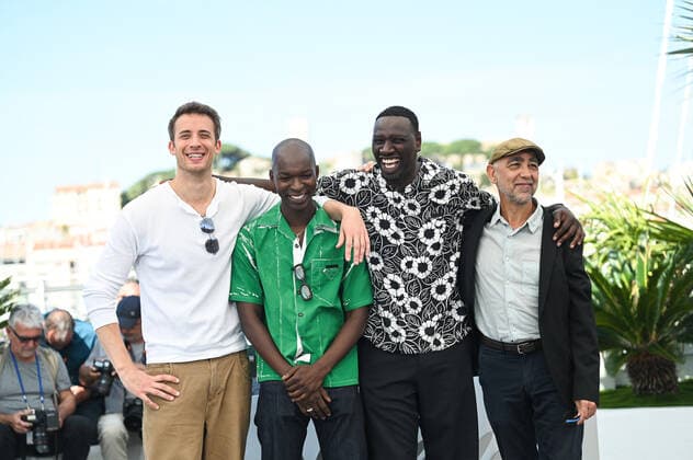 75eme Festival International du Film de Cannes. Photocall du film Tirailleurs . Festival de Cannes 2022 - The 75th annual Cannes film festival 2022 in Cannes - France - photocall of Tirailleurs - Jonas Bloquet; Alassane Diong; Omar Sy; Mathieu Vadepied 280350 2022-05-19 Cannes France  Copyright: xLionelxGuericolas MPPx STAR_280350_006