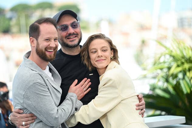Entertainment Bilder des Tages 75eme Festival International du Film de Cannes. Photocall du film Tchaikovski s Wife . 75eme Festival International du Film de Cannes. Photocall du film Tchaikovski s Wife . Festival de Cannes 2022 - The 75th annual Cannes film festival 2022 in Cannes - France - photocall of Tchaikovski s Wife - Odin Biron; Kirill Serebrennikov; Alena Mikhailova 280348 2022-05-19  Copyright: xLionelxGuericolas MPPx STAR_280348_003