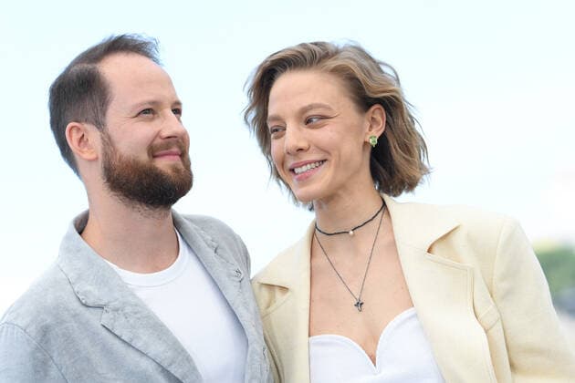 75eme Festival International du Film de Cannes. Photocall du film Tchaikovski s Wife . 75eme Festival International du Film de Cannes. Photocall du film Tchaikovski s Wife . Festival de Cannes 2022 - The 75th annual Cannes film festival 2022 in Cannes - France - photocall of Tchaikovski s Wife - Odin Biron; Alena Mikhailova 280348 2022-05-19  Copyright: xLionelxGuericolas MPPx STAR_280348_011