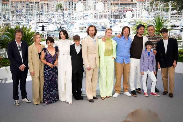 IPP Photo Daniele Cifala™ cannes 19 05 2022 The Eight Mountains The 75th Annual Cannes Film Festival Photocall in the photo Surakshya Panta, Ruben Impens, Elisabetta Mazzullo, Elena Lietti, Christian Sassella, Alessandro Borghi, Charlotte Vandermeersch, Felix Van Groeningen, Luca Marinelli, Lupo Barbiero, Filipo Timi and Andrea Palma Italy Photo 0