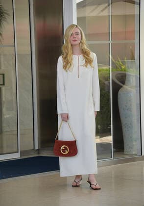 75th Cannes Film Festival 2022, Celebrity Sightings,Day . Pictured75th Cannes film festival 2022, Elle Fanning esce dall Hotel Martinez e fa una passeggiata sulla Croisette  Copyright: xCannesx2022x xipa-agency.netx xVenezia2020x