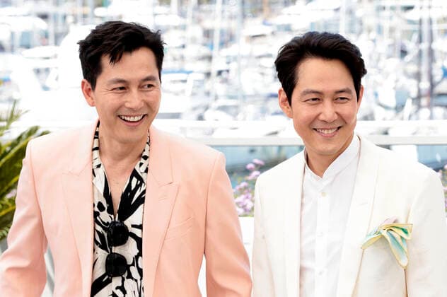 Jung Woo sung and Lee Jung jae at the photocall for the feature film Hunt Heon teu at the Festival de Cannes 2022 75 Cannes International Film Festival at the Palais des Festivals Cannes, 19 05 2022. Foto:xS.xGabschx xFuturexImage
