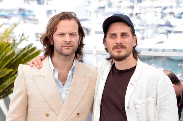 Alessandro Borghi and Luca Marinelli at the photocall for the feature film The Eight Mountains Le otto montagne at the Festival de Cannes 2022 75 Cannes International Film Festival at the Palais des Festivals Cannes, 19 05 2022 Foto:xS.xGabschx xFuturexImage